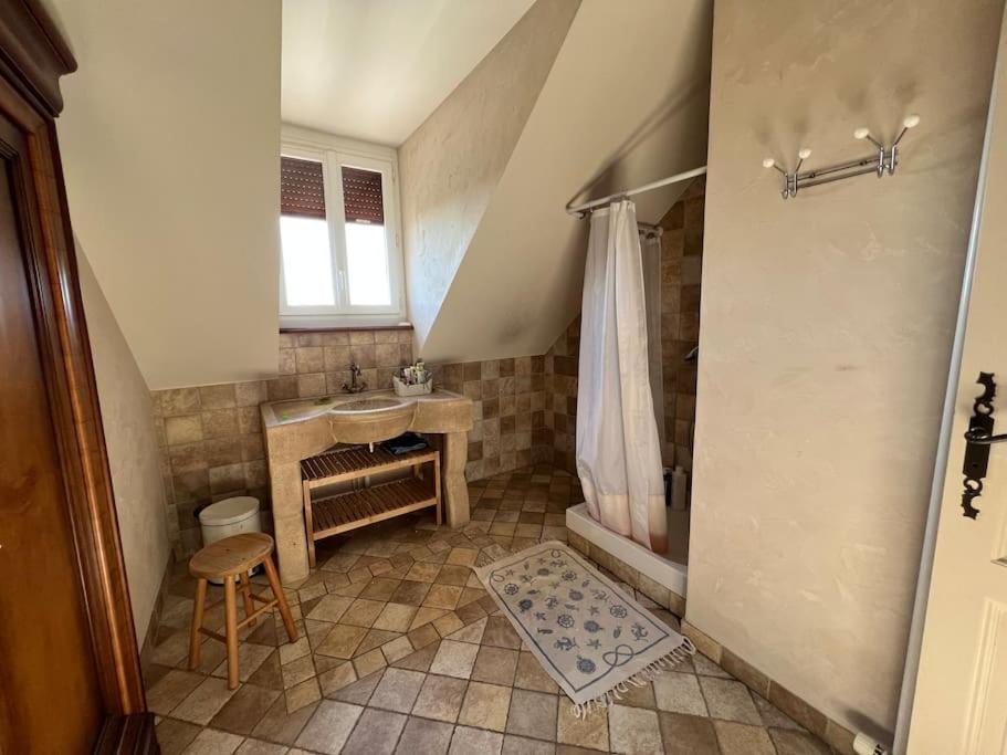 Le Cabaret Paisible Avec Piscine Villa Montierchaume ภายนอก รูปภาพ