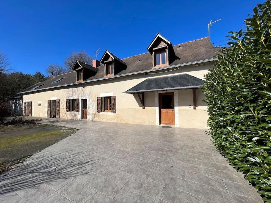 Le Cabaret Paisible Avec Piscine Villa Montierchaume ภายนอก รูปภาพ